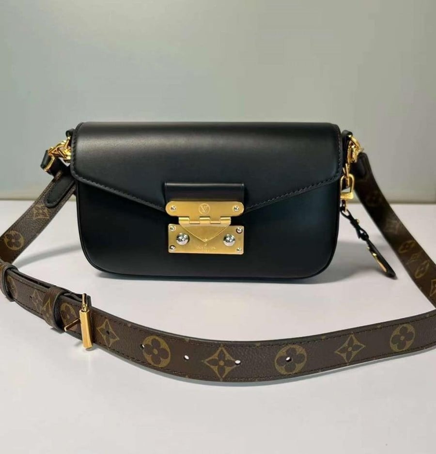 لوي فيتون Swing مقاس24cm