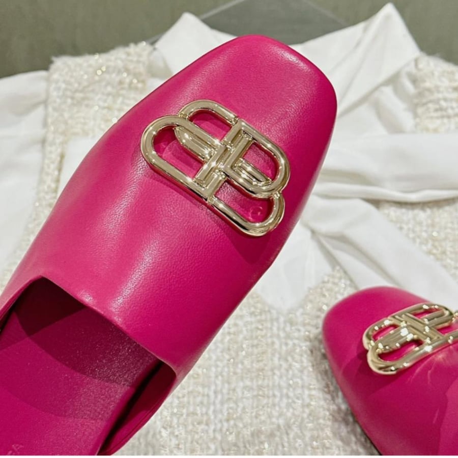 flat shoes
