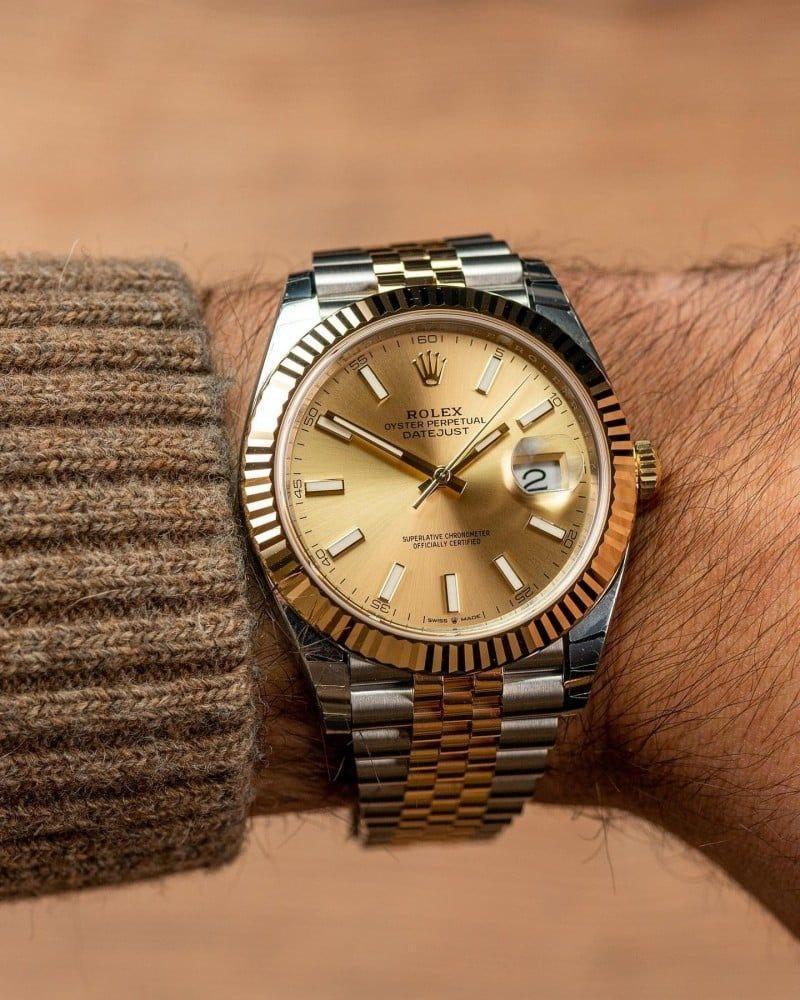Rolex Datejust Olive Dial Arabic Numerals Watch - ساعه رولكس ديت جست مينا زيتوني ارقام عربية