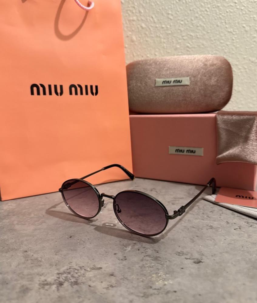 Sunglasses from the brand Miu Miu - 2 colors