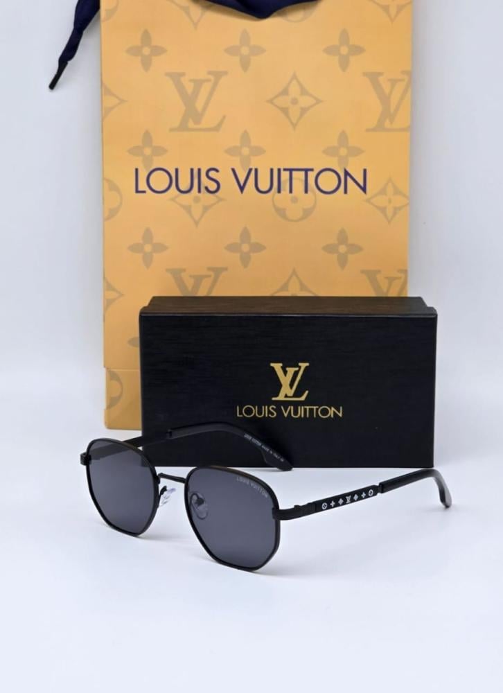 Sunglasses from the brand Louis Vuitton - 3 colors