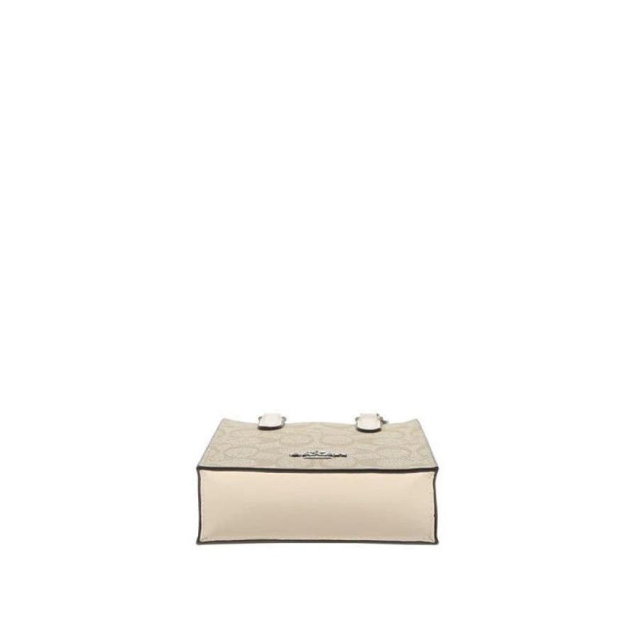 شنط ماركة COACH