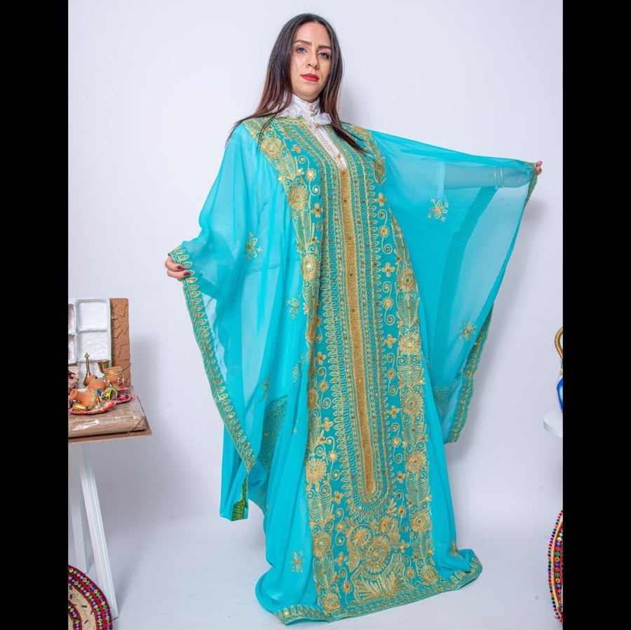 Gulf thobe turquoise