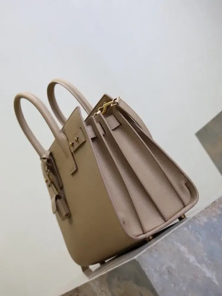 حقيبه YSL فاخرة