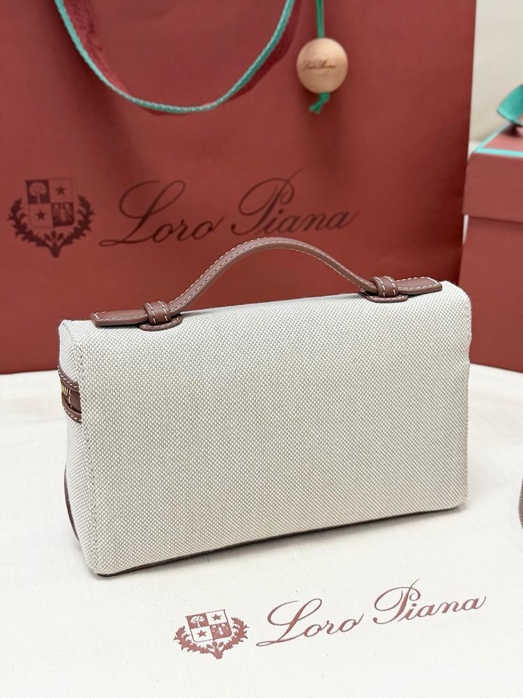 حقيبهLoropiana