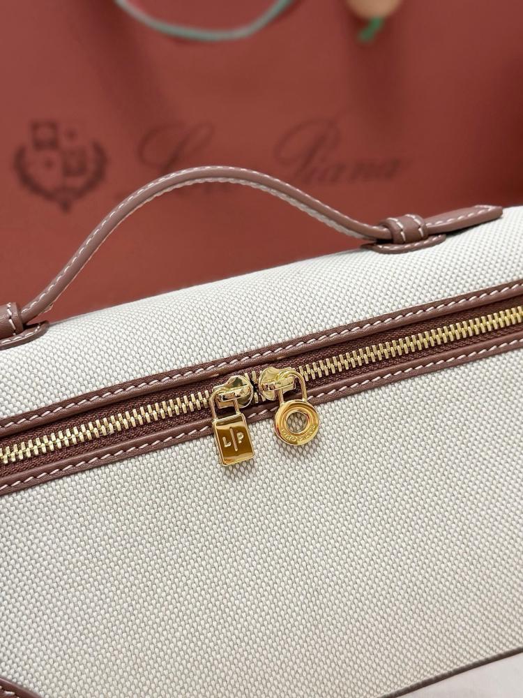 حقيبهLoropiana
