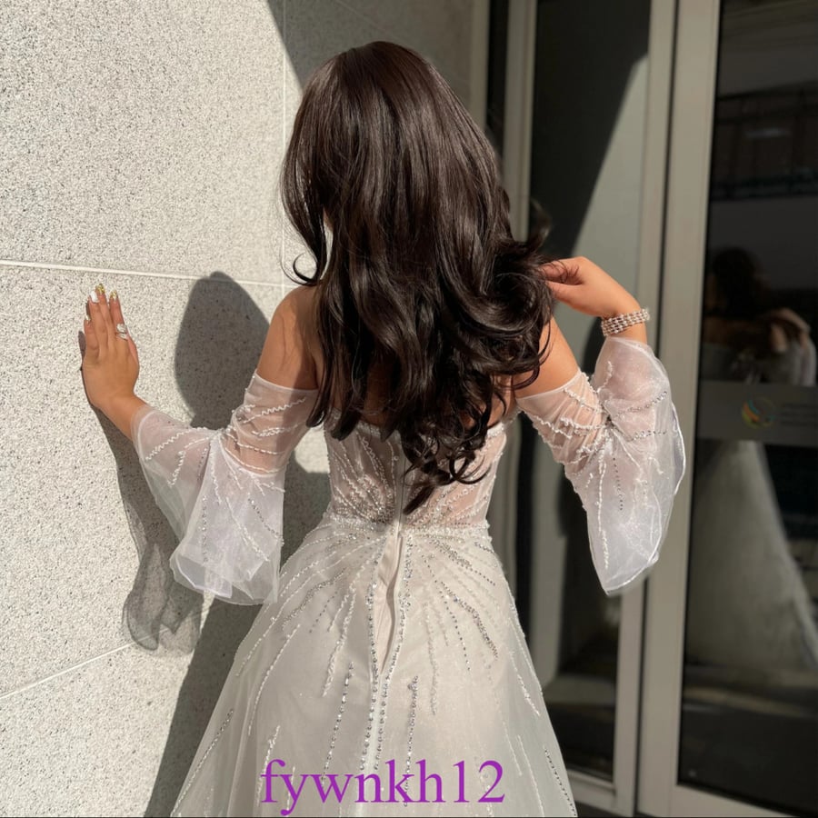 فستان سهرة أبيض ألماسي