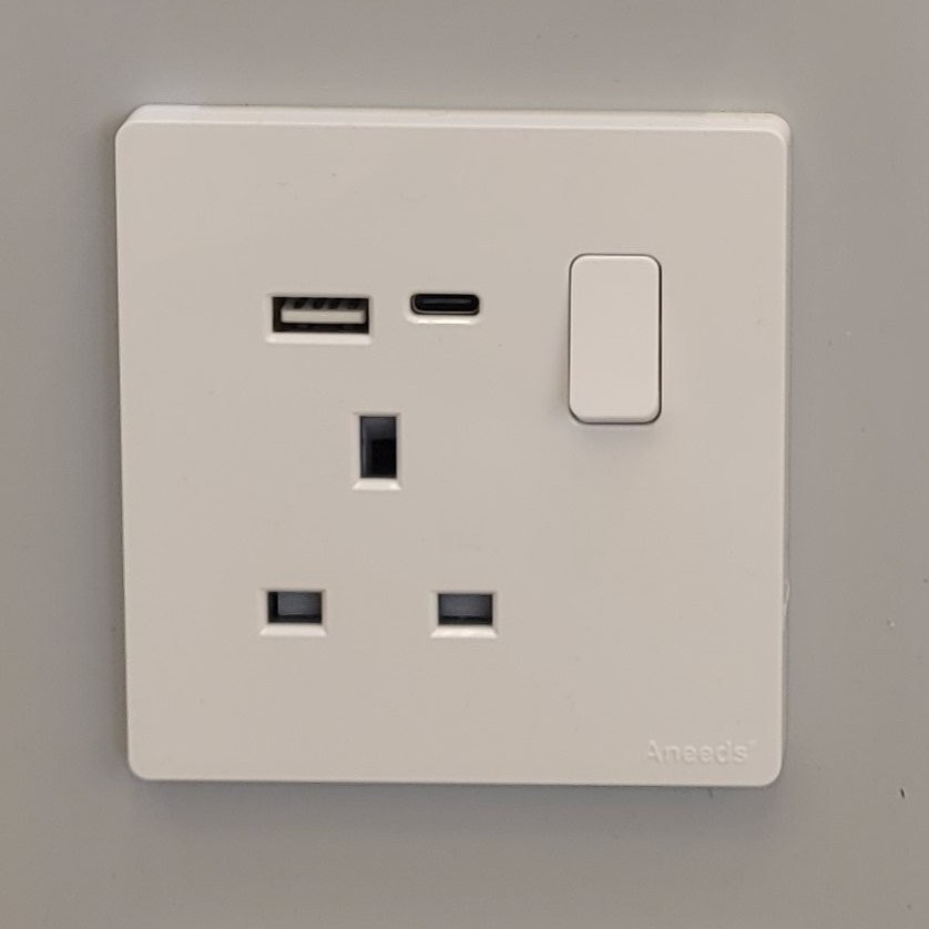 فيش ثلاثي مع يوسبي وتابسي USB T C