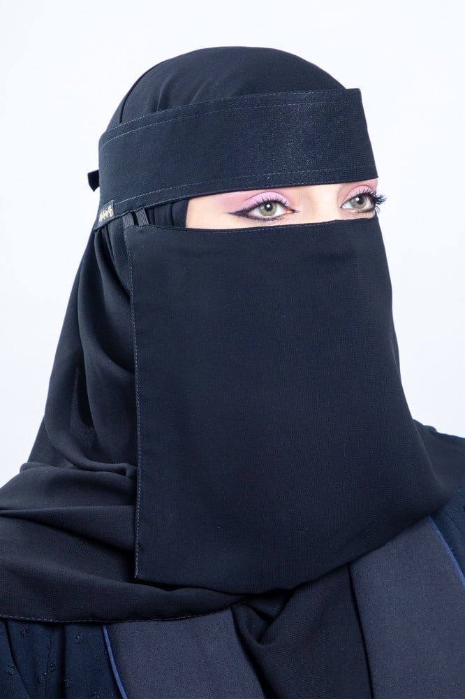 نقاب قماش ملكي مقاس وسط بمقوى وبدون مقوى خيطين من الجنب BB240