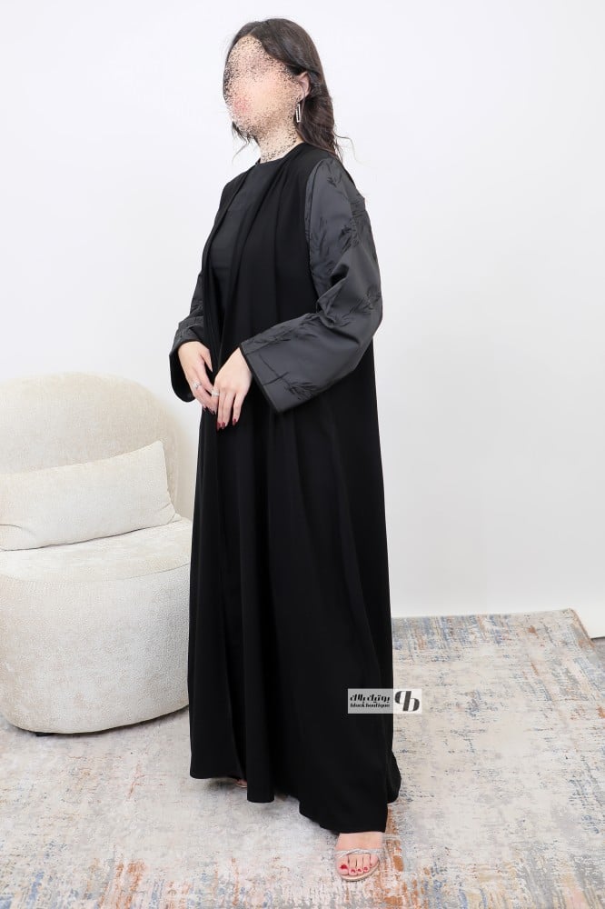 عباية نص كلوش ملكي أكمام جاكار BB144