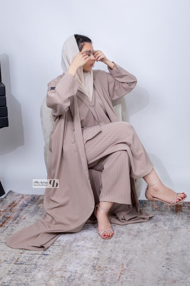 عباية بليزر كتان مخطط ملون كامل بيج (مزود بقطعتين داخلية بنطلون + بلوزة)BB161