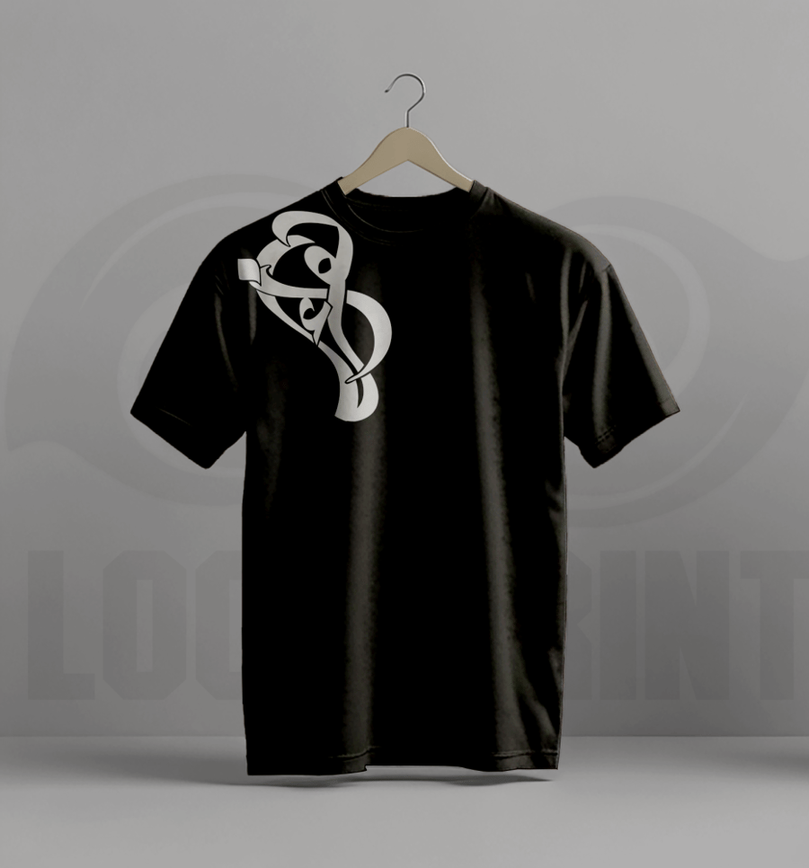 Black T-shirt, name Zahra