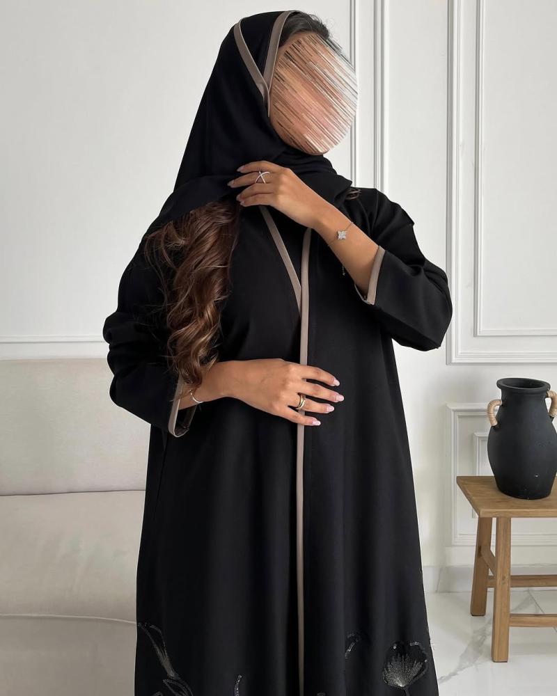 عباية تطريز اسود
