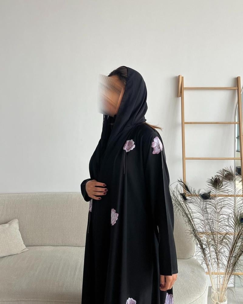 عباية تطريز ورد