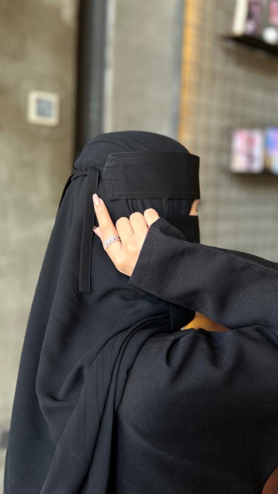 نقاب مبطن حرير -قصير مطاط طويل