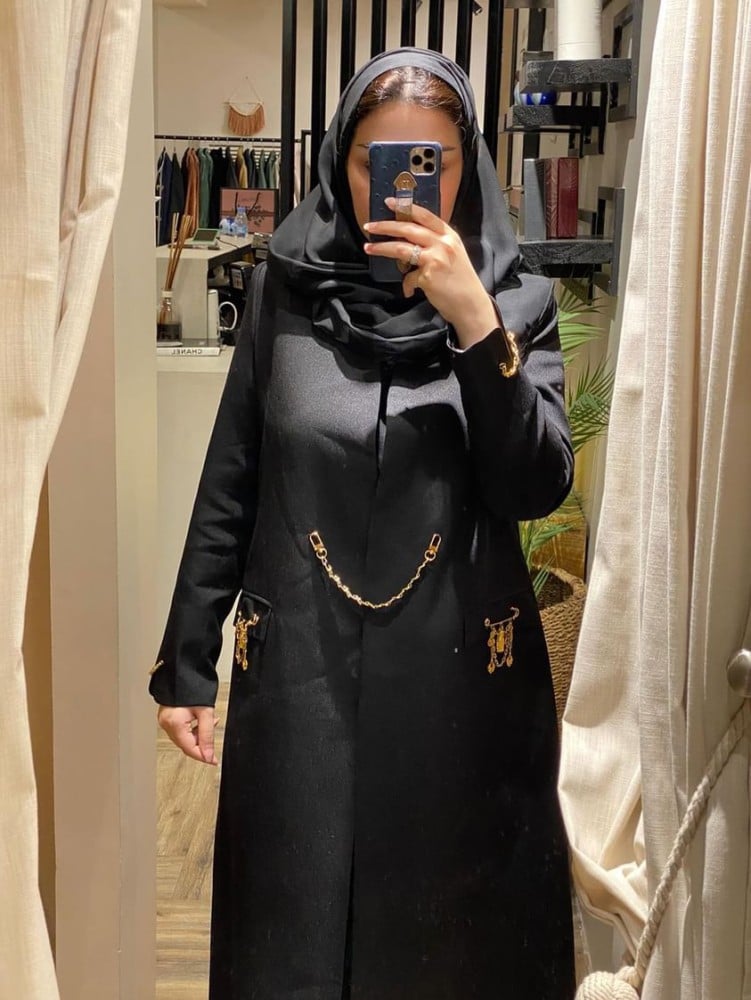 بليزر بقصه نص كلوش