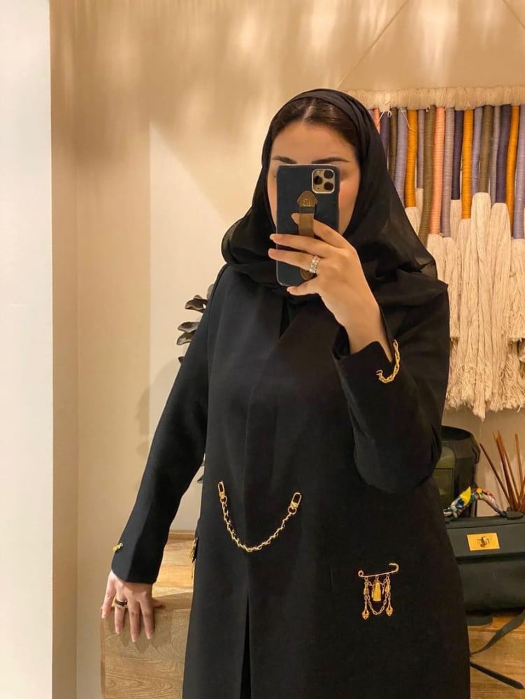 بليزر بقصه نص كلوش