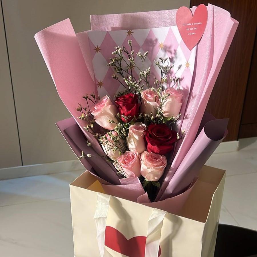 Loly blooms