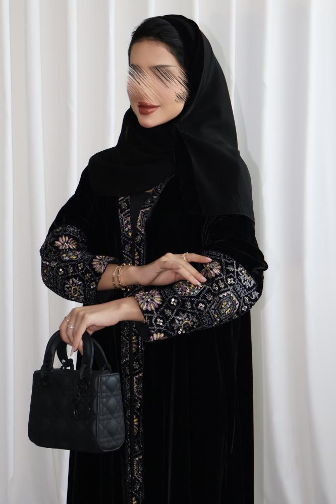 عباية نسمه