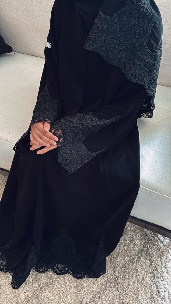 عباية غُنج