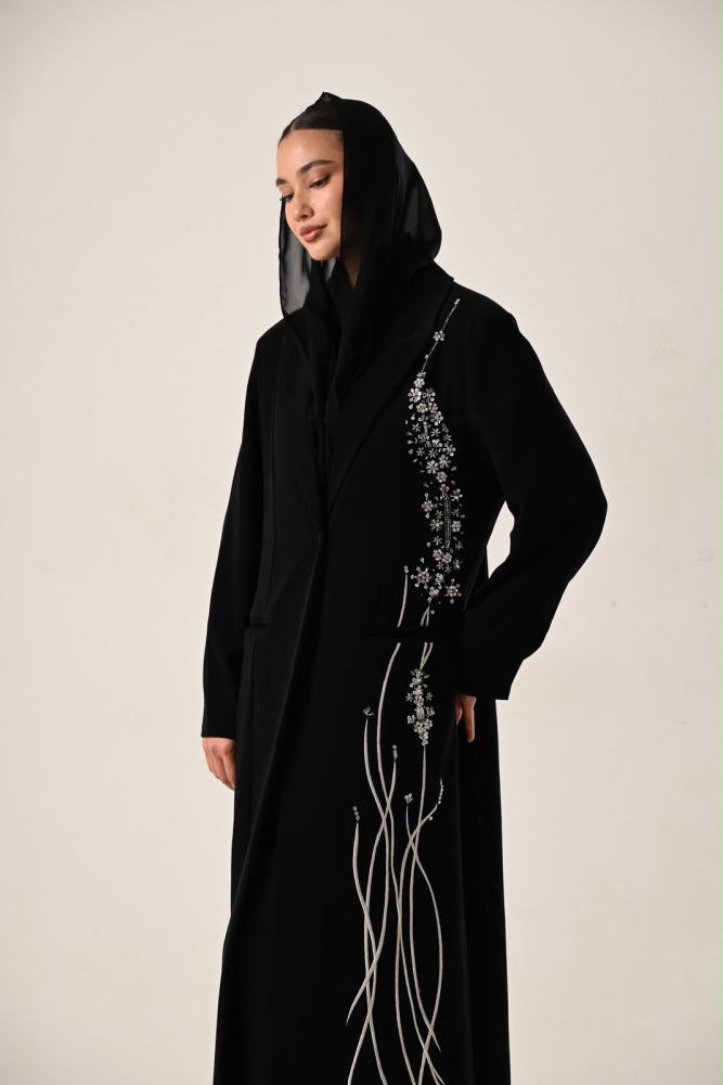 Embroidered Stem Abaya