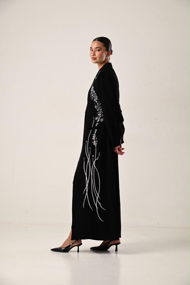 Embroidered Stem Abaya