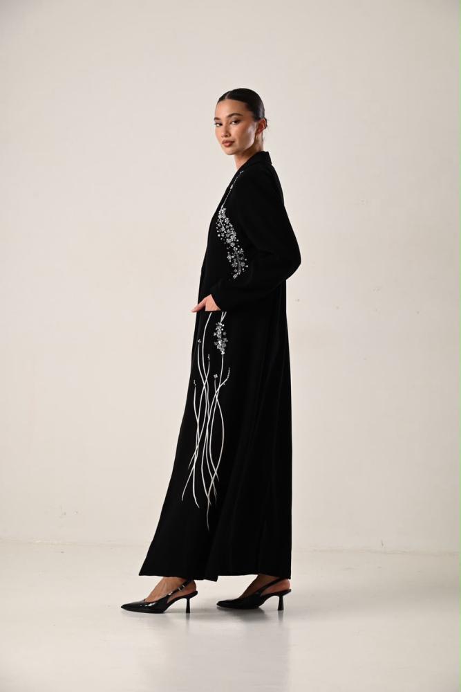 Embroidered Stem Abaya