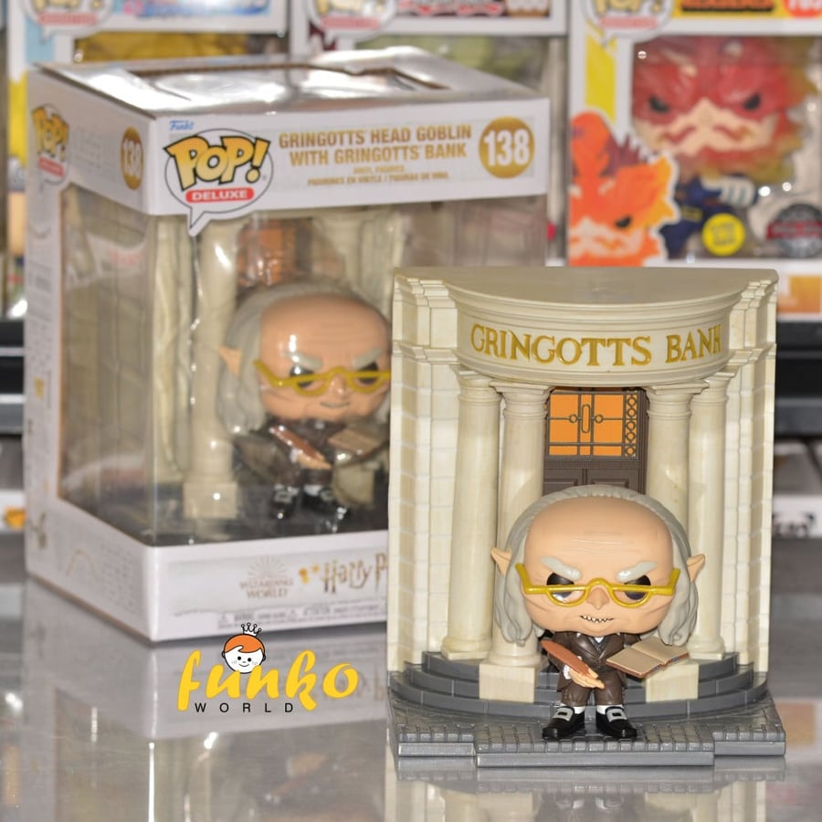 POP Deluxe: Harry Potter- Diagon Alley- Gringotts Bank w/Head (Exc)