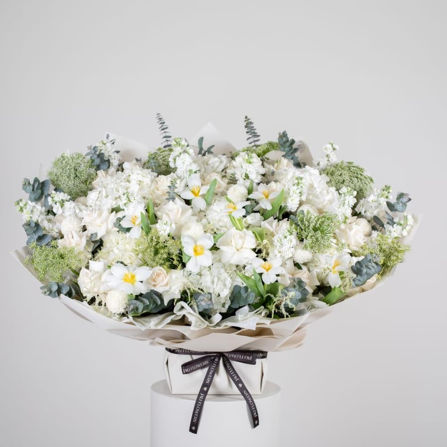 XLARGE STANDING BOUQUET