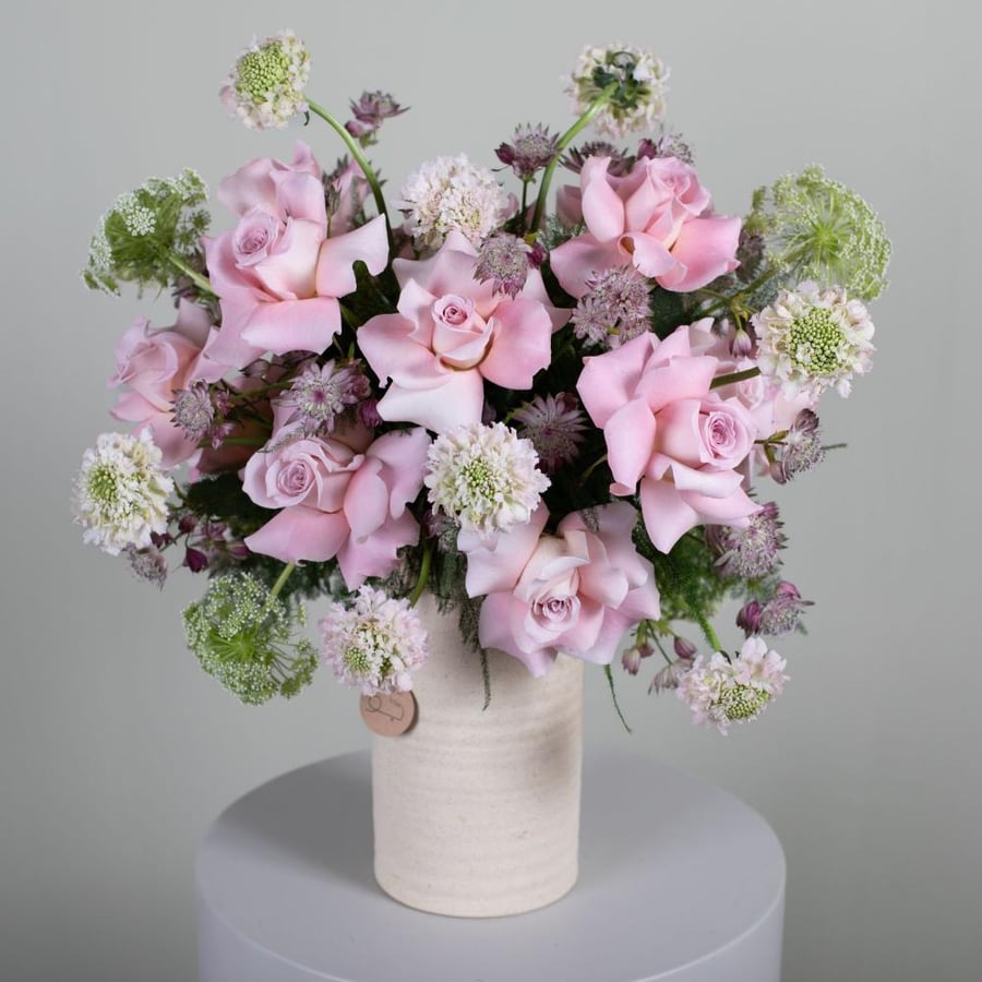 MEDIUM VASE