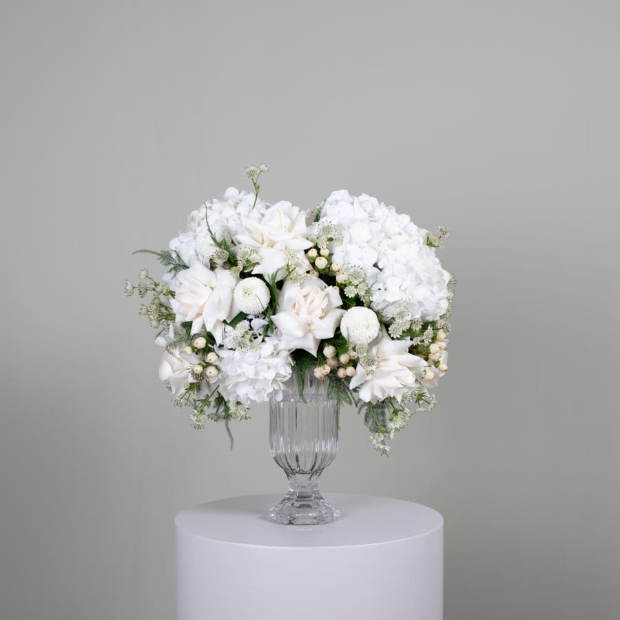 MEDIUM VASE