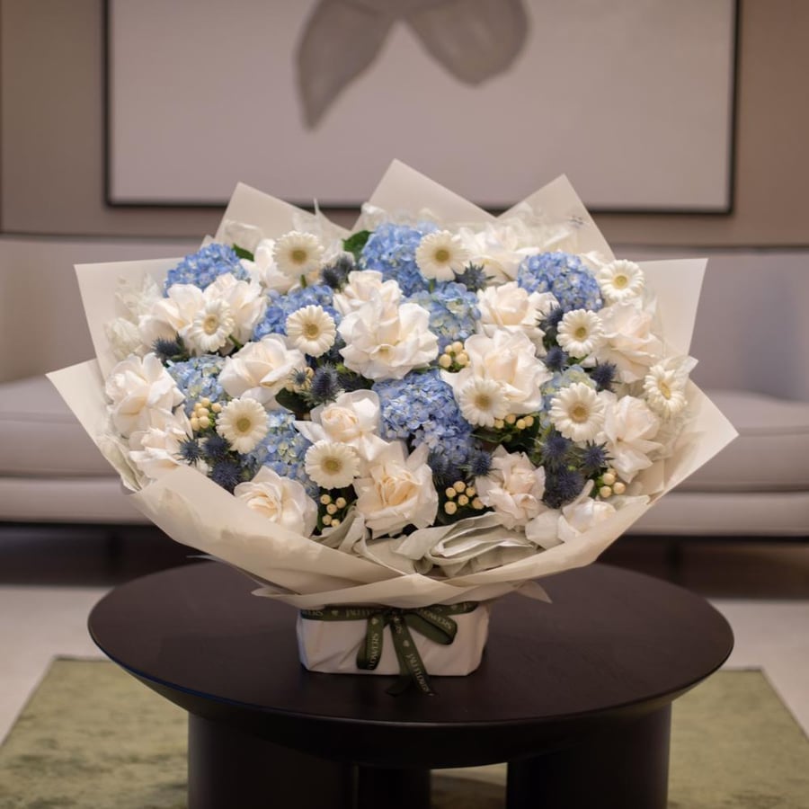 XLARGE STANDING BOUQUET