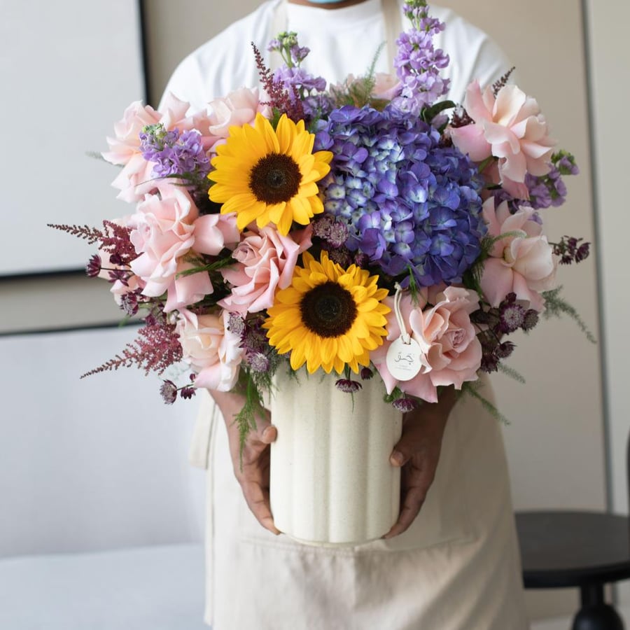 MEDIUM VASE