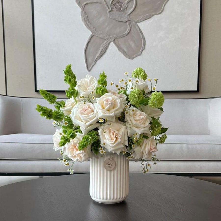 MEDIUM VASE