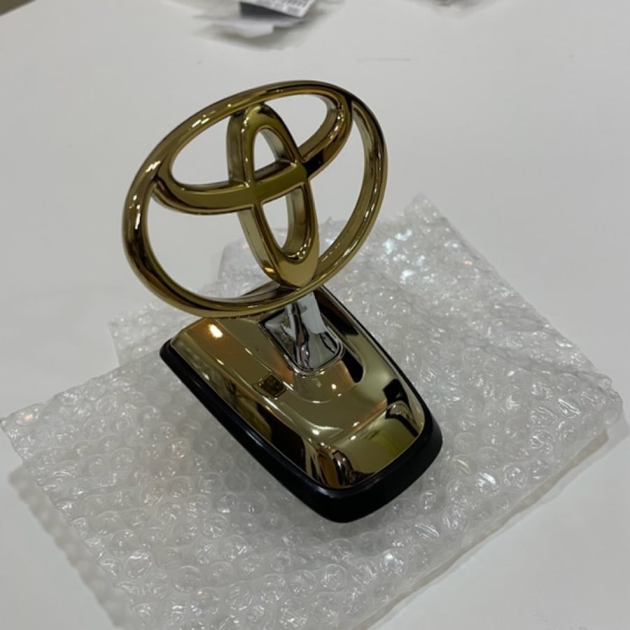 Kabot statue for Land Cruiser original golden 98-2007