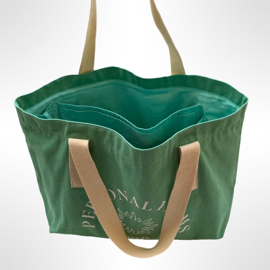 A bag made of thick cotton (green)