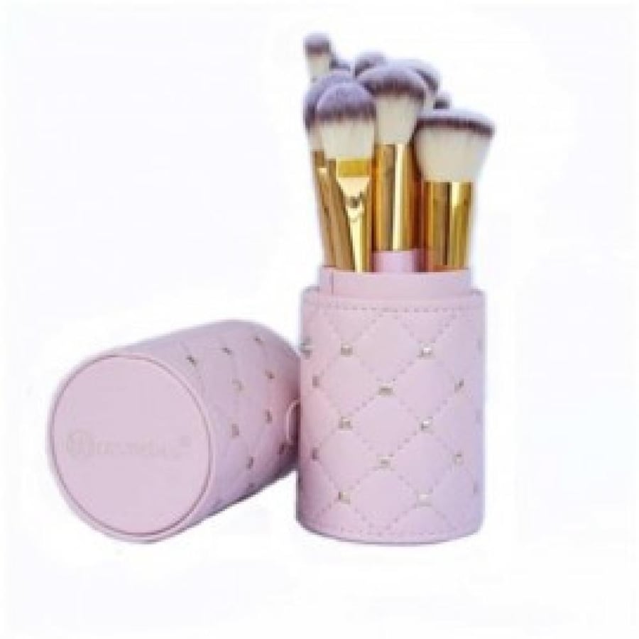 Jewelry-studded set in pink