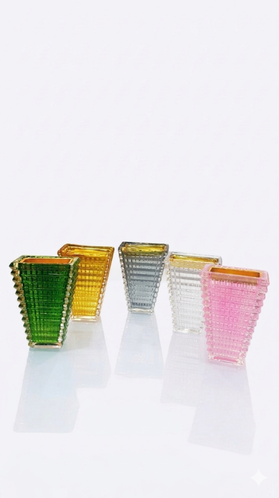 Crystal incense burner with a modern and elegant design in green