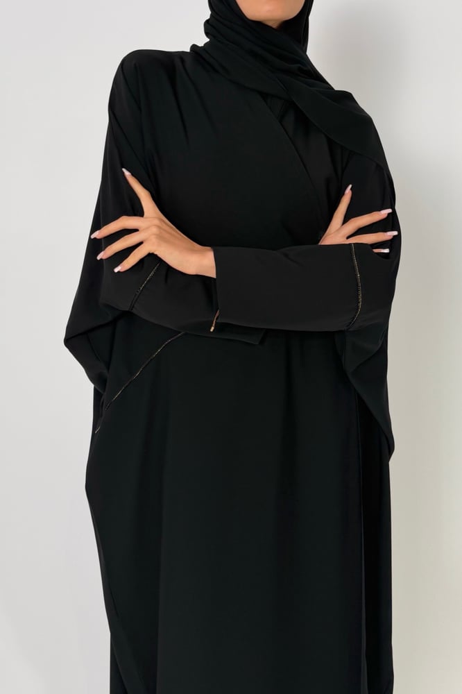 GLOW SHIFT – BLACK CREPE