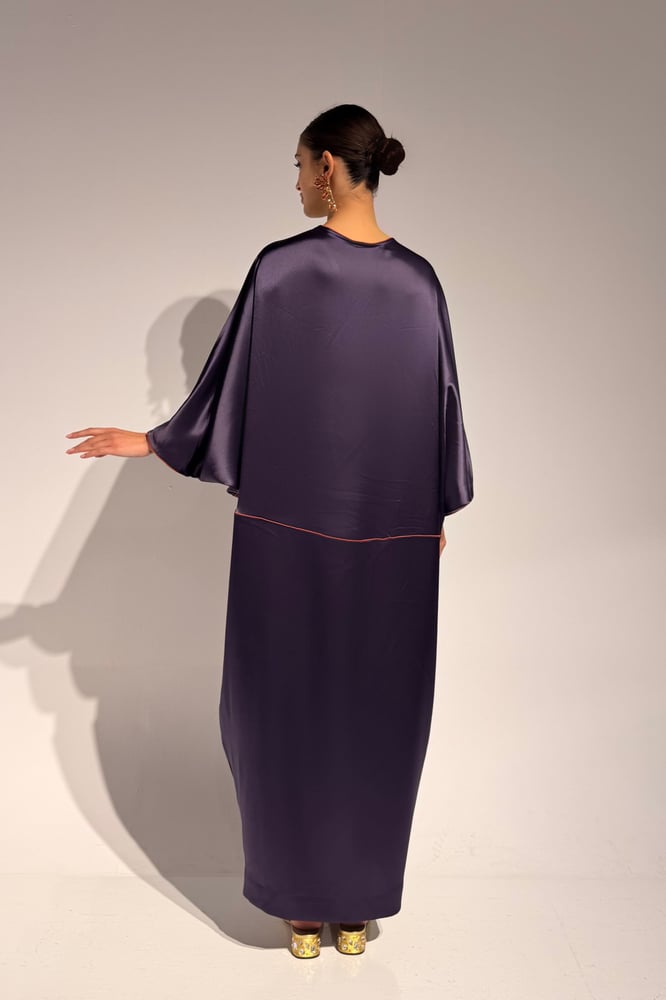 Thobe in Mauve Japanese Silk Crepe with Terracotta Accents