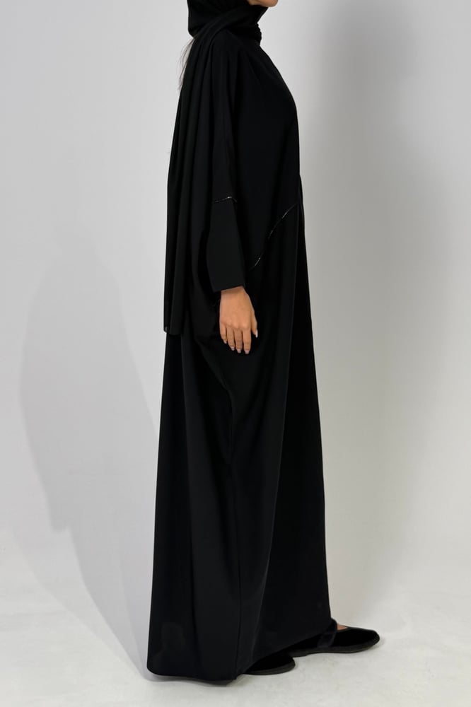 GLOW SHIFT – BLACK CREPE
