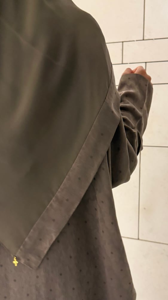 Half Bisht Abaya – Washed Japanese Silk in Taupe