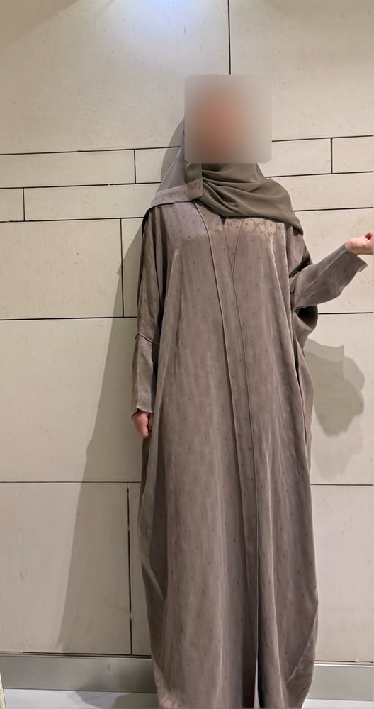 Half Bisht Abaya – Washed Japanese Silk in Taupe