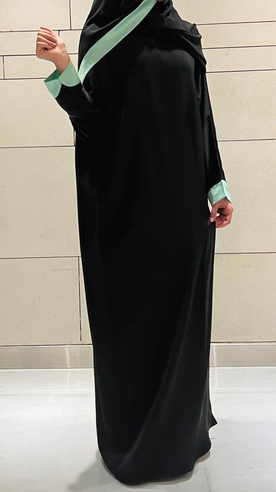 Half Bisht with Mint Rounded Cuffs