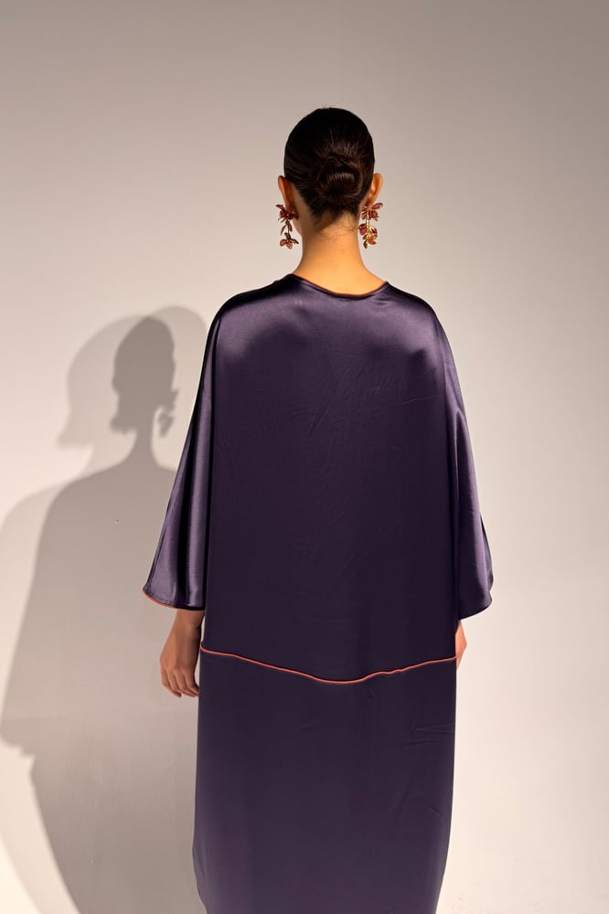 Thobe in Mauve Japanese Silk Crepe with Terracotta Accents
