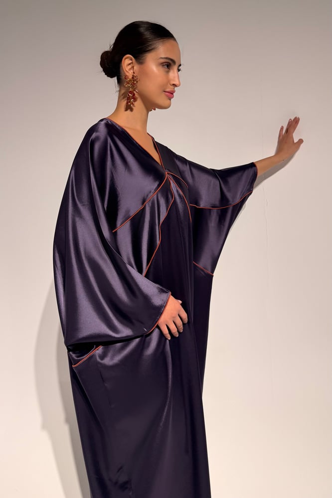 Thobe in Mauve Japanese Silk Crepe with Terracotta Accents