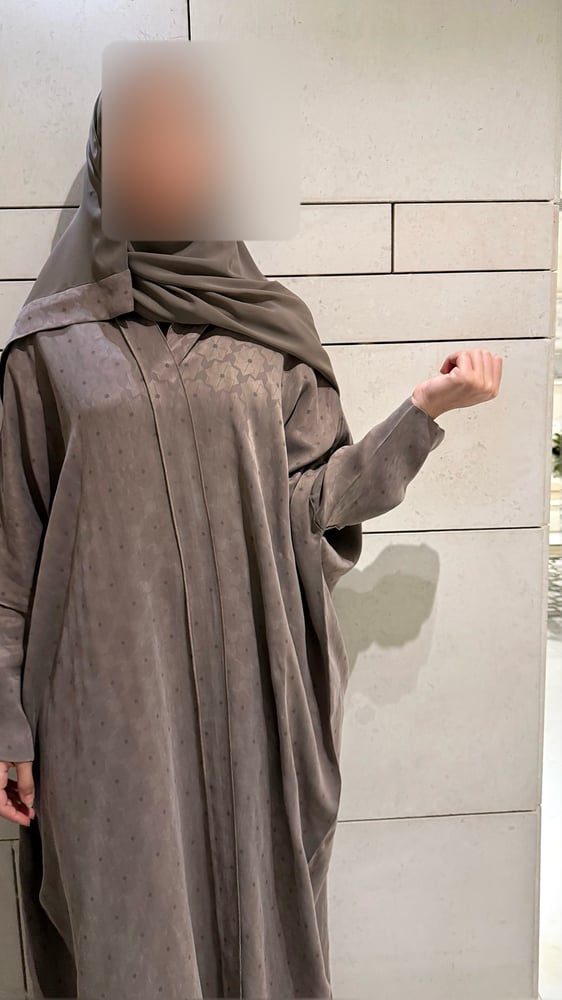Half Bisht Abaya – Washed Japanese Silk in Taupe