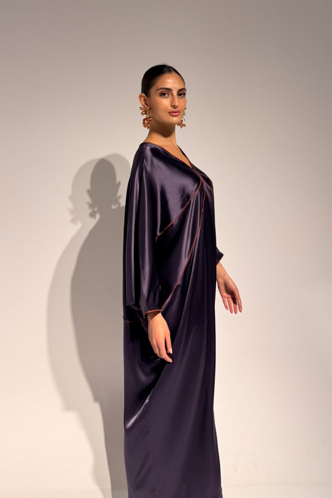 Thobe in Mauve Japanese Silk Crepe with Terracotta Accents