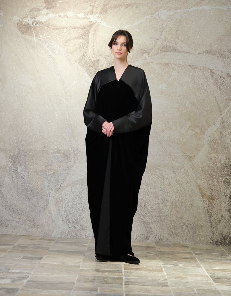 Bisht Black Velvet with Black Silk