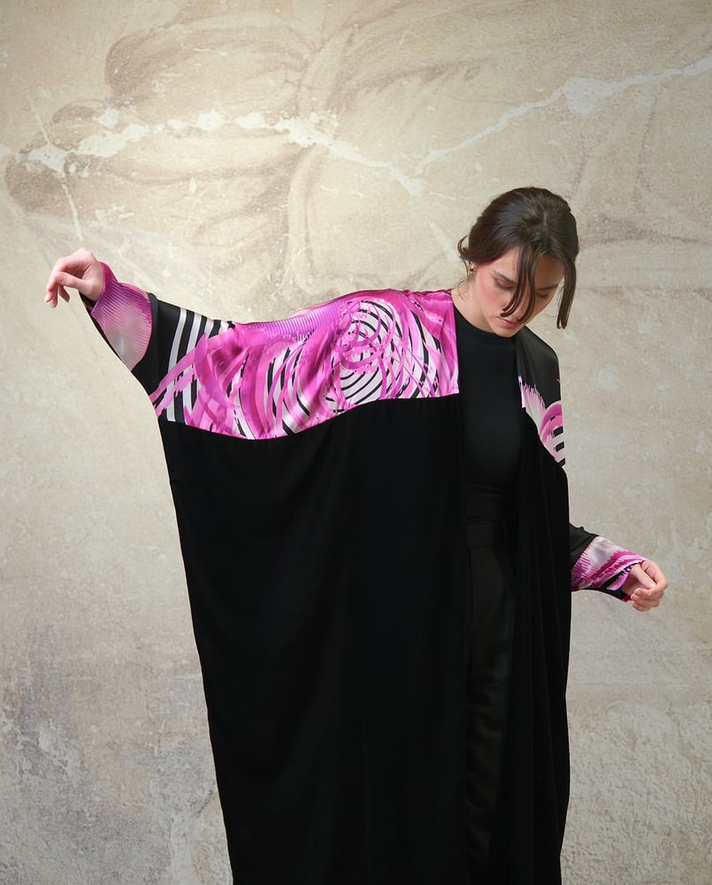 Bisht Black Velvet with Pure Black Fuchsia-Printed Silk